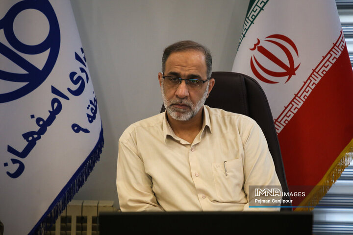 جلسه بررسی پروژه های پیشنهادی خدمات شهری در منطقه 9 شهرداری اصفهان