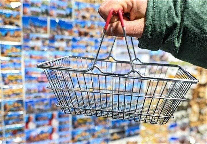پشت ویترین وال‌استریت چه می‌گذرد؟ تورم ۳.۷ درصدی و کندی استخدام در اقتصاد آمریکا