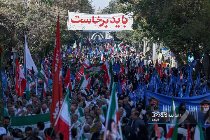 رزمایش بزرگ ۵۰ هزار نفری جان‌فدای ایران در اراک