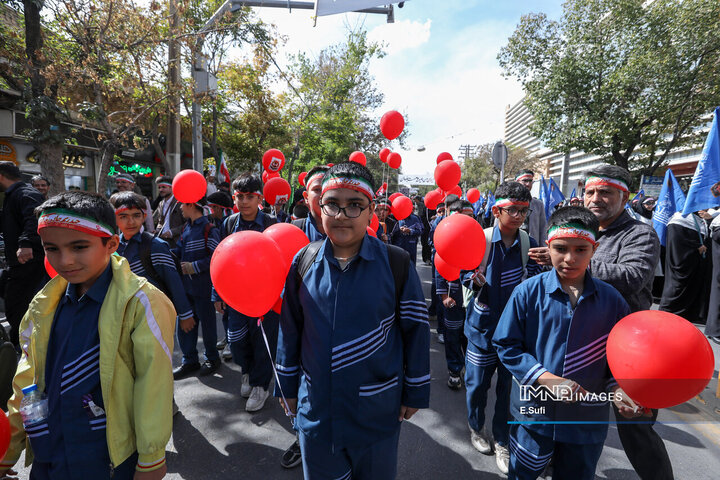 رزمایش بزرگ ۵۰ هزار نفری جان‌فدای ایران در اراک