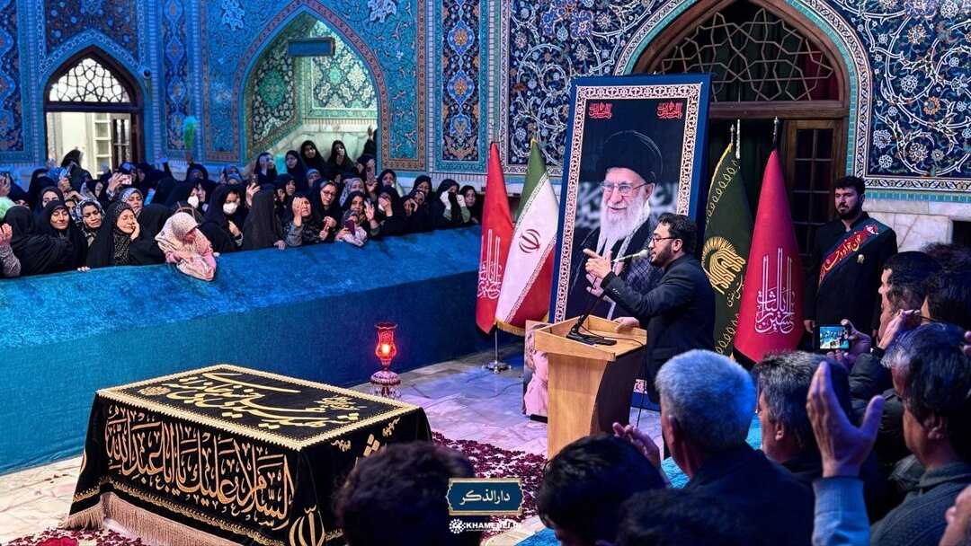 اولین فاطمیه در جوار مزار نورانی آقای شهید ایران + عکس