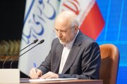 قالیباف: زبان فارسی نقش انکارناپذیری در پاسداری از تمامیت ارضی ایران دارد