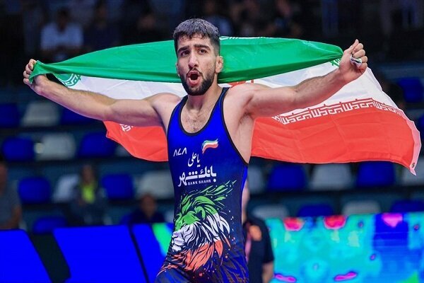 پیام احمدی اولین فینالیست کشتی فرنگی