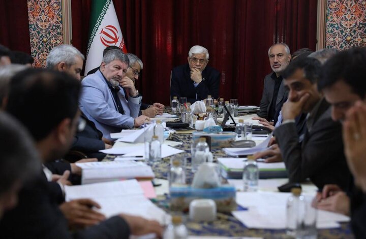 با وجود جنگ اقتصادی، به آینده امیدواریم و برای عبور از مشکلات راهکار داریم