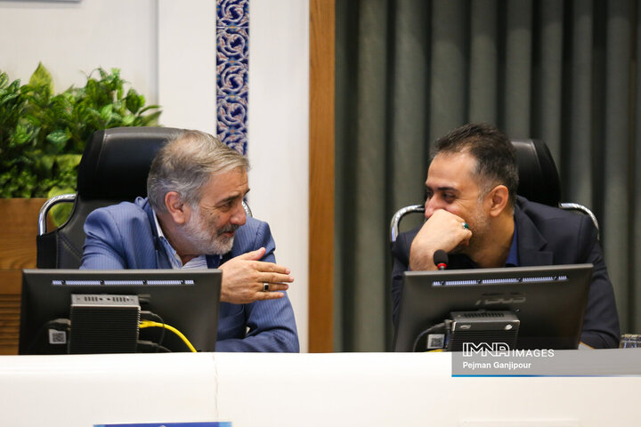 جلسه علنی شورای شهر اصفهان