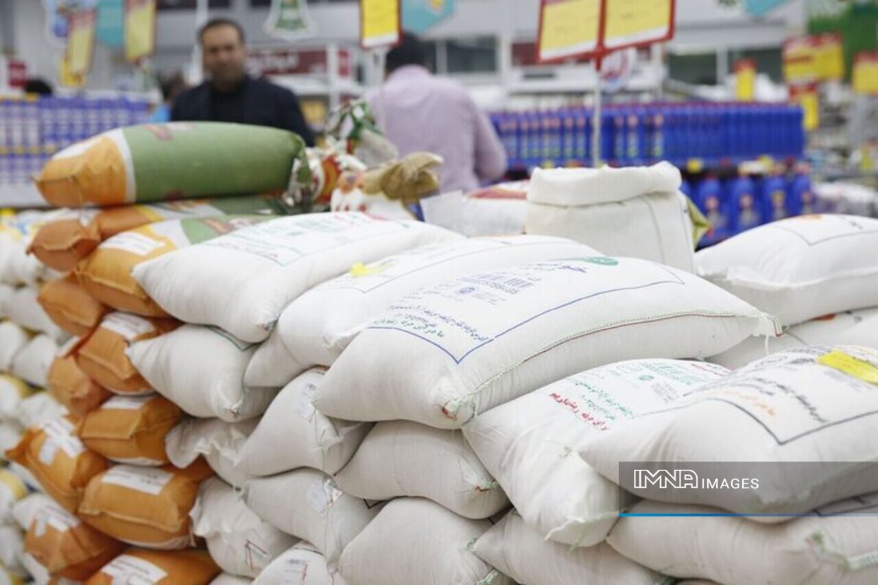 ذخایر کالاهای اساسی کرمانشاه فراتر از نیاز استان است