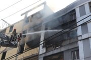مهار آتش‌سوزی در آپارتمانی پنج‌طبقه در اهواز؛ ۴ مصدوم نجات یافتند