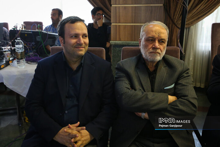 دومین اجلاس نماز شهرداری اصفهان