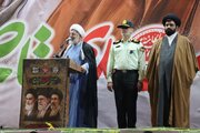 ملت ایران تا پای جان در برابر دشمنان ایستاده است