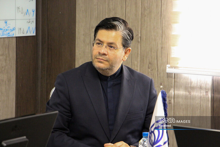 بازدید اعضای کمیسیون حمل و نقل و هوشمندسازی شورا از سازمان مدیریت حمل‌و‌نقل بار شهرداری