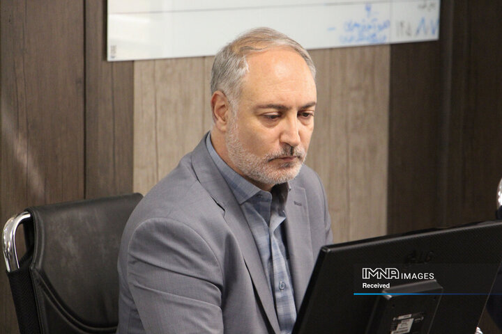 بازدید اعضای کمیسیون حمل و نقل و هوشمندسازی شورا از سازمان مدیریت حمل‌و‌نقل بار شهرداری