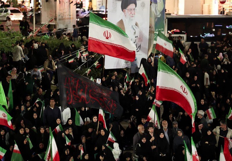 اینجا زنان تماشاگر نیستند