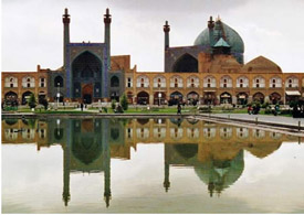 سئوالات شرعی گردشگران در اصفهان بی پاسخ نمی‌ماند