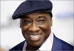 مایکل کلارک از دالان سبز گذشت