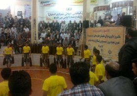 استقبال پرشور اهالی محله علی قلی آقا از ورزش زورخانه