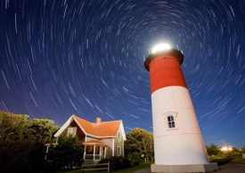 فانوس دریای Nauset و رد ستارگان