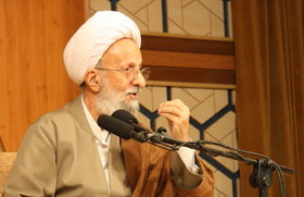 بکار گیری لفظ «امام» برای امام راحل و رهبرانقلاب