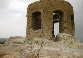 بی توجهی به آتشگاه اصفهان + عکس