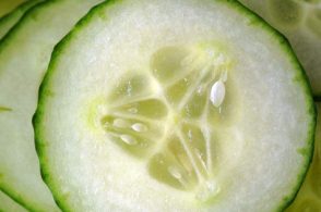 خیار، سطح کلسترول و فشار خون را پایین می آورد