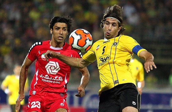 هادی عقیلی یک جلسه از همراهی سپاهان محروم شد