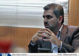 مشکلات اینترنت در سال 92 را رد نمی کنم/ ضرورتی برای عضویتم در فیس بوک نمی بینم