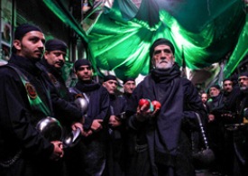 مداحی که میراث دار منصب نوکری امام حسین(ع) از پدربزرگش است