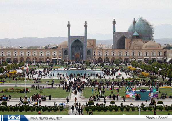 اصفهان را با همه زیبایی هایش دوست دارم حتی اگر در شمال باشم