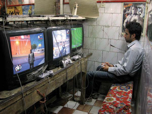 حذف گیم‌نت‌ها مشکل آسیب‌های بازی‌های رایانه ای را حل نمی‌کند