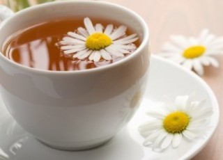 چای بابونه خطر ابتلا به سرطان تیروئید را کاهش می‌دهد
