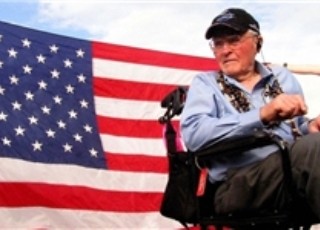 خلباني كه مردم هيروشيما را قتل عام كرد