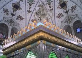 ضریح مطهر امامزاده صالح(ع) غبار روبی شد