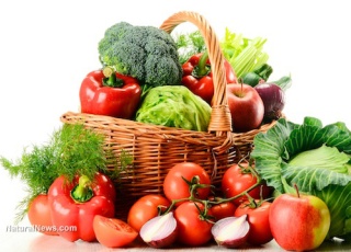 با این خوراکی ها به جنگ سرطان سینه بروید