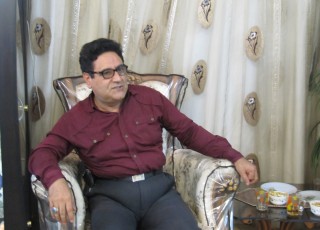 من گنگ خواب دیده و عالم تمام کر؛ من عاجزم ز گفتن و خلق از شنیدنش