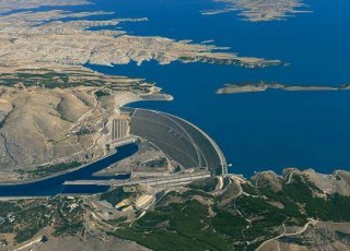 از بالادست زاينده رود تا بالادست دجله و فرات