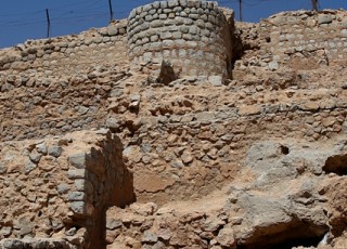 قلعه شاه‌دژ، یادمانی با قدمت پیش از اسلام در کوهستان صفه - ایمنا