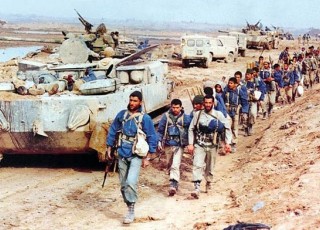 اُبهت دشمنان در جنگ تحمیلی درهم شکست