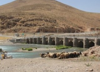 پل تاریخی اورگان در آستانه تخریب!