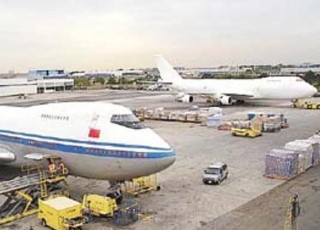 ساخت کارگوترمینال اصفهان به بخش خصوصی سپرده شود