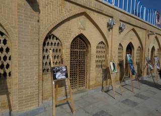 نمایشگاه عکس عاشورایی در آستان امامزاده شاهرضا برگزار شد+تصاویر