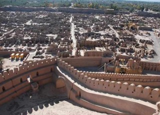 بازسازی کامل ارگ بم تا نوروز 96