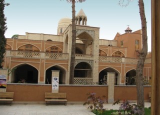 خانه خواجه پطروس یا خانه هراتیان