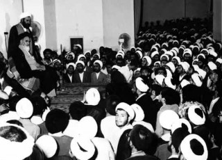 امام(ره) چه نکاتی را در منشور روحانیت بیان کردند؟