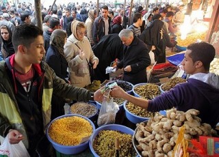 خرید شب عید و تاثير اجتماعي آن/ مديريت اقتصادي خانواده را به زنان بسپاریم